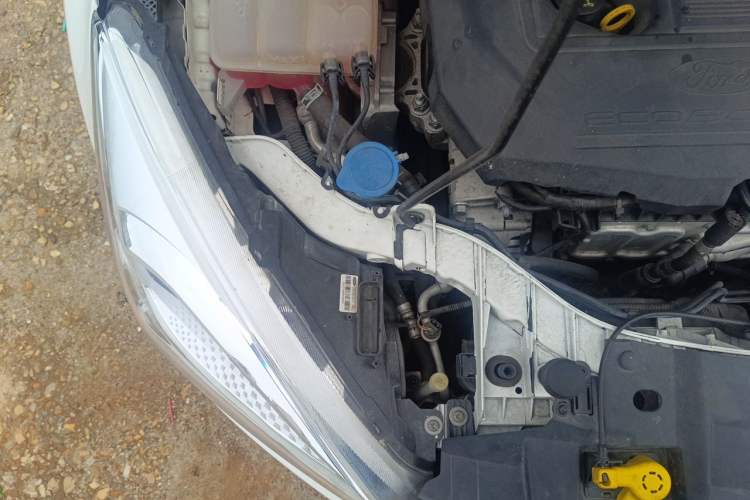 Used Ford Focus 2015 Hatchback EcoBoost 180 Automatic Elite Model Engine Bay Right