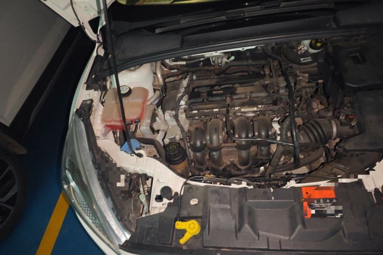 Used Ford Focus 2015 Hatchback 1.6L Automatic Fashion Edition Engine Bay Right