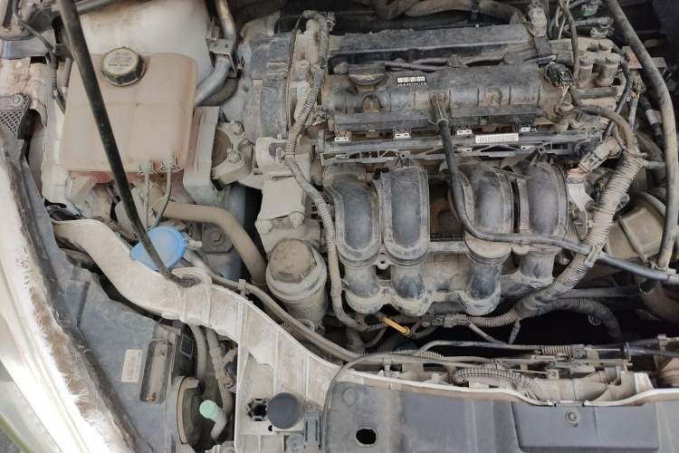 Used Ford Focus 2015 Hatchback 1.6L Automatic Fashion Edition Engine Bay Right