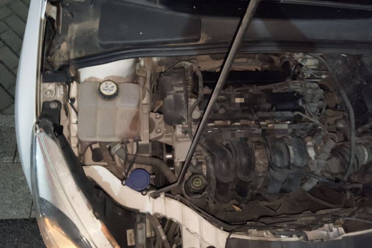 Used Ford Focus 2015 Sedan 1.6L Manual Comfort Model Engine Bay Right