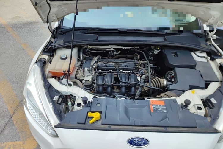 Used Ford Focus 2015 Hatchback 1.6L Automatic Comfort Model Engine Bay Right