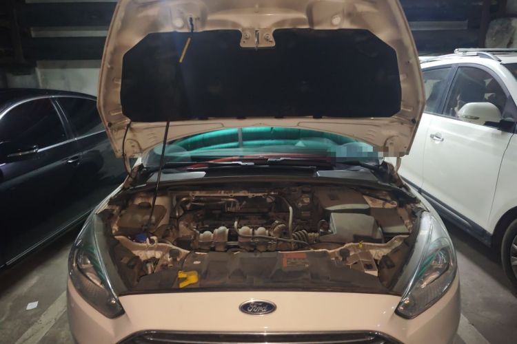 Used Ford Focus 2015 Sedan 1.6L Automatic Comfort Model Engine Bay