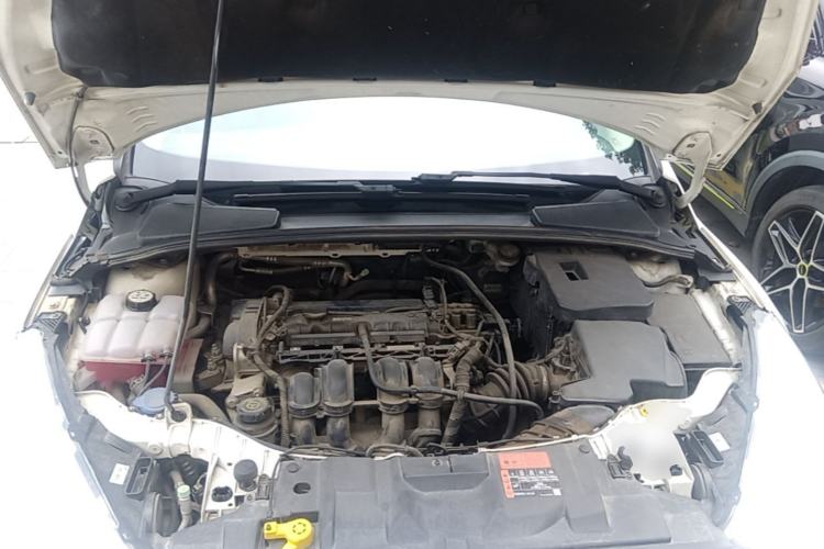 Used Ford Focus 2015 Sedan 1.6L Automatic Trend Model Engine Bay