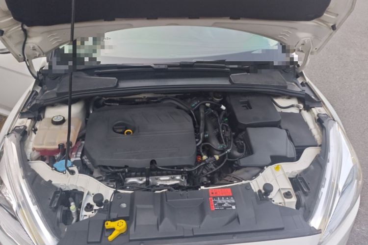 Used Ford Focus 2015 Sedan EcoBoost 180 Automatic Flagship Model Engine Bay