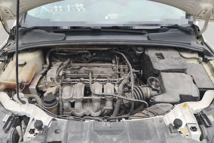 Used Ford Focus 2015 Hatchback 1.6L Automatic Fashion Edition Engine Bay