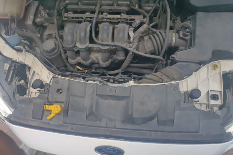 Used Ford Focus 2015 Hatchback 1.6L Automatic Comfort Model Engine Bay