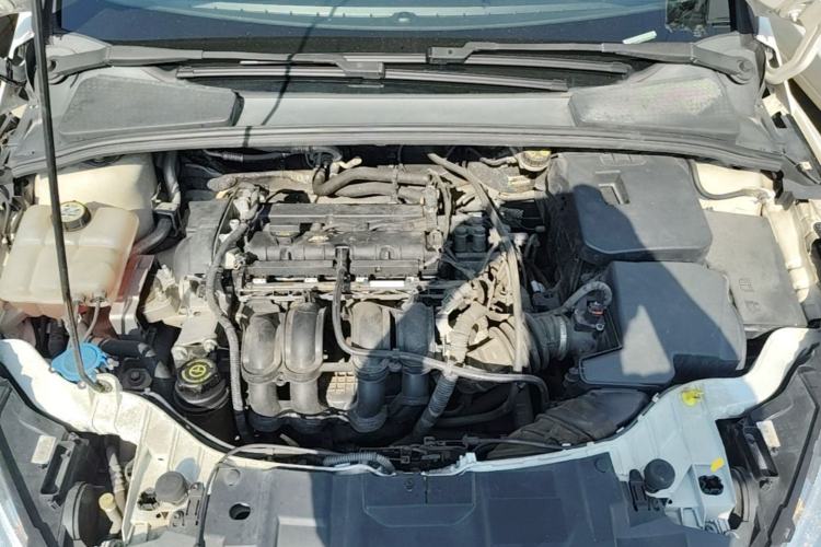 Used Ford Focus 2015 Hatchback 1.6L Automatic Comfort Model Engine Bay