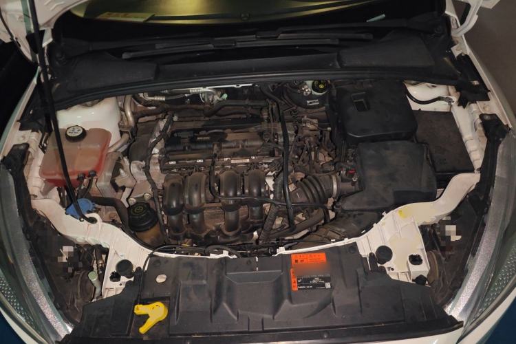 Used Ford Focus 2015 Hatchback 1.6L Automatic Fashion Edition Engine Bay
