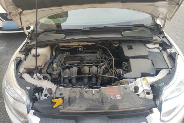 Used Ford Focus 2015 Sedan 1.6L Automatic Comfort Model Engine Bay