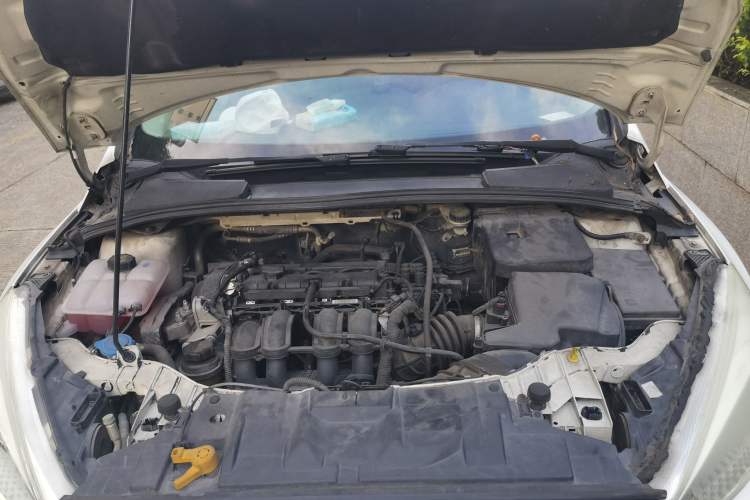Used Ford Focus 2015 Sedan 1.6L Automatic Comfort Model Engine Bay