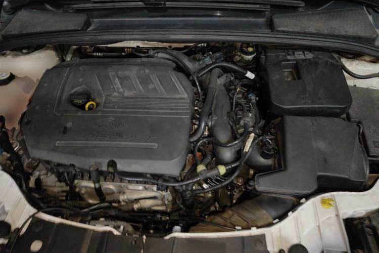 Used Ford Focus 2015 Hatchback EcoBoost 180 Automatic Sport Model Engine Bay
