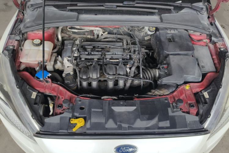 Used Ford Focus 2015 Hatchback 1.6L Automatic Comfort Model Engine Bay