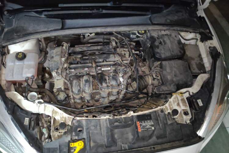 Used Ford Focus 2015 Hatchback 1.6L Automatic Comfort Model Engine Bay