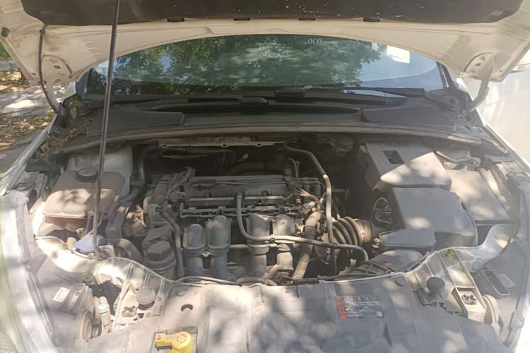 Used Ford Focus 2015 Hatchback 1.6L Automatic Comfort Model Engine Bay