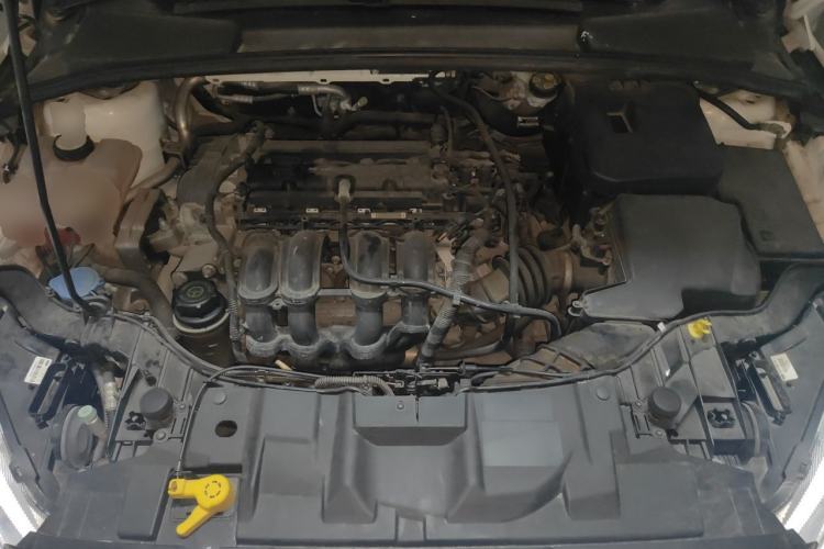 Used Ford Focus 2015 Sedan 1.6L Automatic Comfort Model Engine Bay