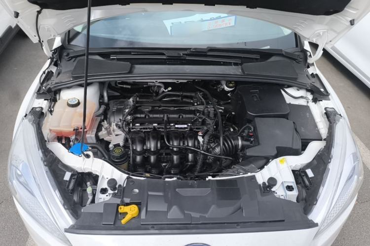 Used Ford Focus 2015 Hatchback 1.6L Automatic Comfort Model Engine Bay