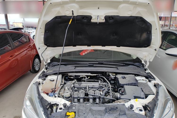 Used Ford Focus 2015 Sedan 1.6L Automatic Trend Model Engine Bay