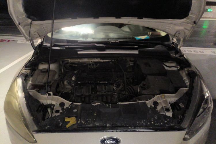 Used Ford Focus 2015 Sedan 1.6L Automatic Comfort Model Engine Bay