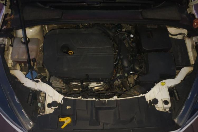 Used Ford Focus 2015 Hatchback EcoBoost 180 Automatic Sport Model Engine Bay