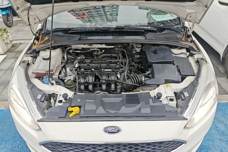 Used Ford Focus 2015 Hatchback 1.6L Automatic Fashion Edition Engine Bay