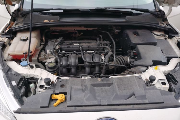 Used Ford Focus 2015 Sedan 1.6L Manual Fashion Edition Engine Bay