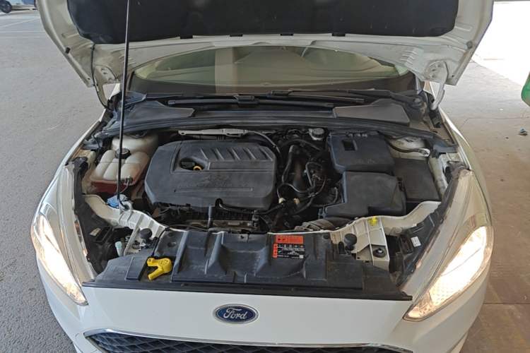 Used Ford Focus 2015 Hatchback EcoBoost 180 Automatic Elite Model Engine Bay