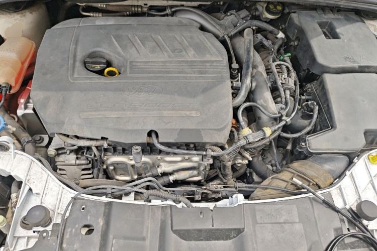 Used Ford Focus 2015 Hatchback EcoBoost 180 Automatic Elite Model Engine Bay
