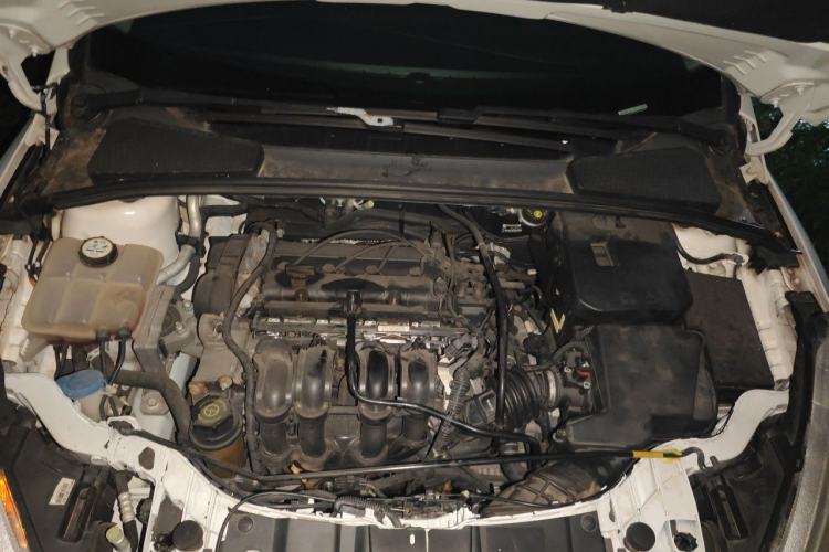 Used Ford Focus 2015 Hatchback 1.6L Automatic Comfort Model Engine Bay