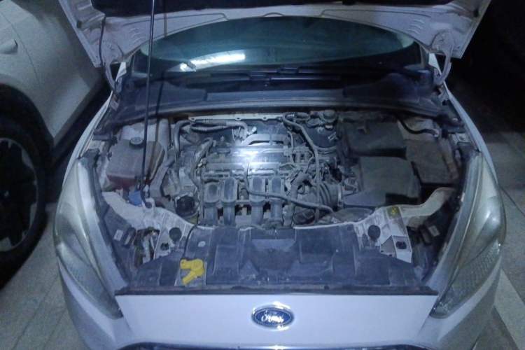 Used Ford Focus 2015 Sedan 1.6L Automatic Comfort Model Engine Bay