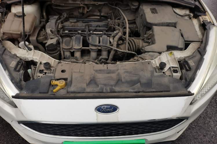 Used Ford Focus 2015 Hatchback 1.6L Automatic Comfort Model Engine Bay