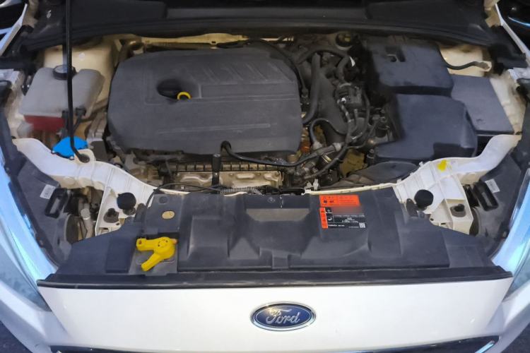 Used Ford Focus 2015 Hatchback EcoBoost 180 Automatic Elite Model Engine Bay