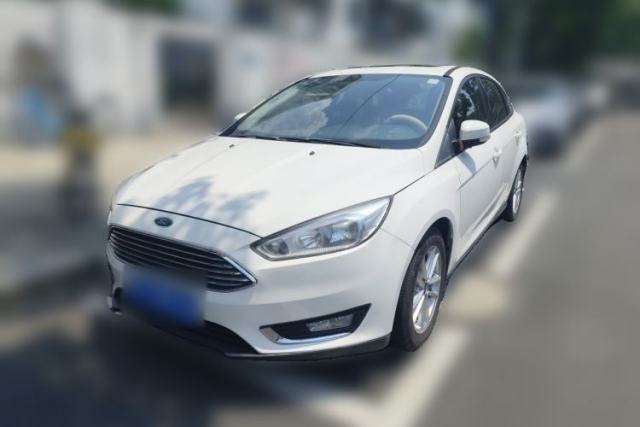 Used Ford Focus 2015 Sedan 1.6L Manual Fashion Edition