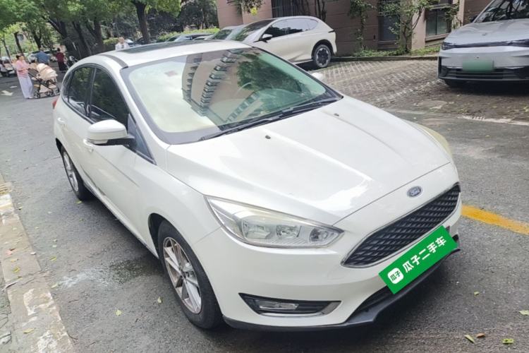 Used Ford Focus 2015 Hatchback 1.6L Automatic Fashion Edition Exterior 1