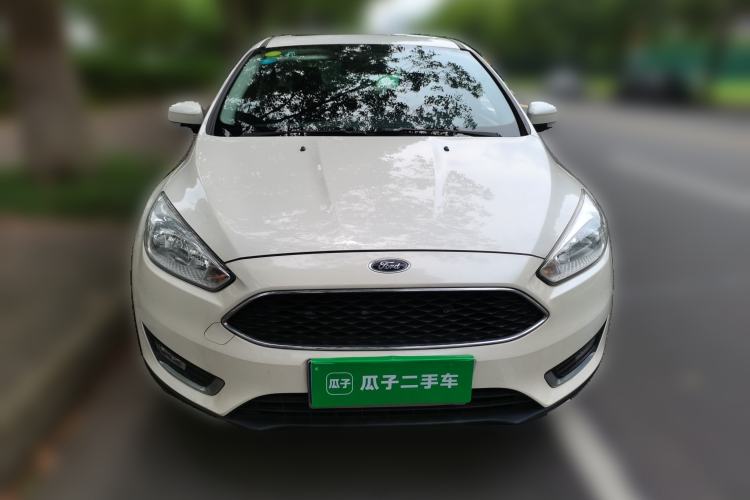 Used Ford Focus 2015 Hatchback 1.6L Automatic Fashion Edition Exterior 1