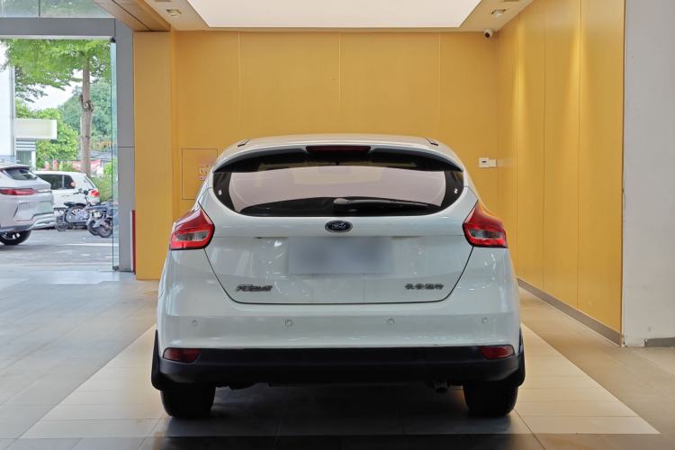 Used Ford Focus 2015 Hatchback 1.6L Automatic Comfort Model Exterior 1
