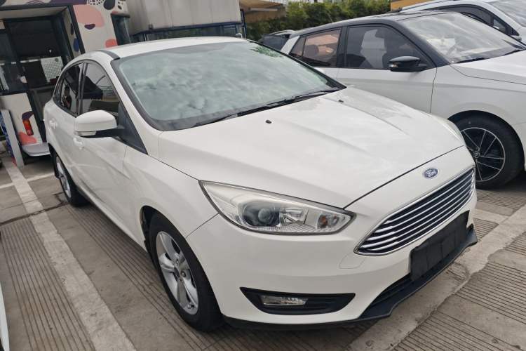 Used Ford Focus 2015 Sedan 1.6L Manual Comfort Model Exterior 1