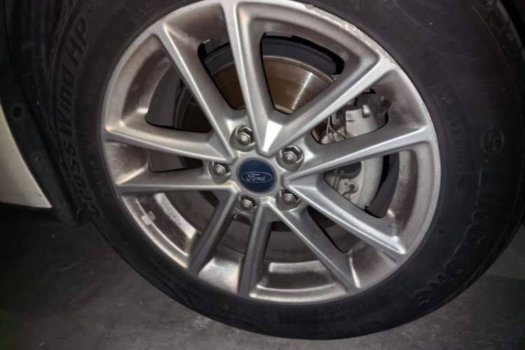 Used Ford Focus 2015 Hatchback 1.6L Automatic Fashion Edition Exterior 1
