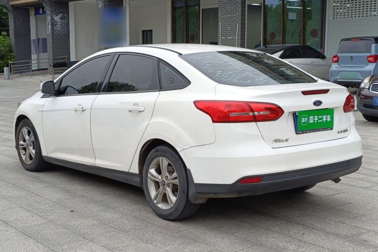 Used Ford Focus 2015 Sedan 1.6L Manual Comfort Model Exterior 10