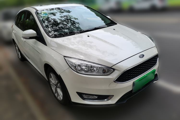 Used Ford Focus 2015 Hatchback 1.6L Automatic Fashion Edition Exterior 2