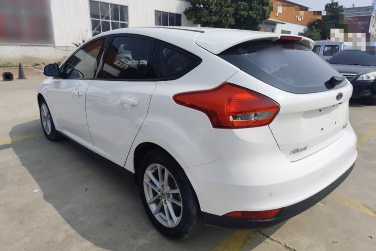 Used Ford Focus 2015 Hatchback 1.6L Automatic Fashion Edition Exterior 2