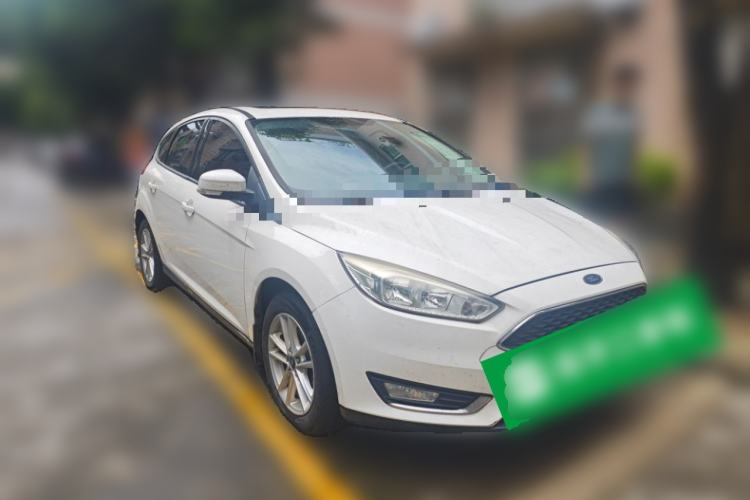 Used Ford Focus 2015 Hatchback 1.6L Automatic Fashion Edition Exterior 2