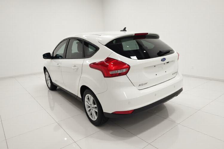 Used Ford Focus 2015 Hatchback 1.6L Automatic Fashion Edition Exterior 2