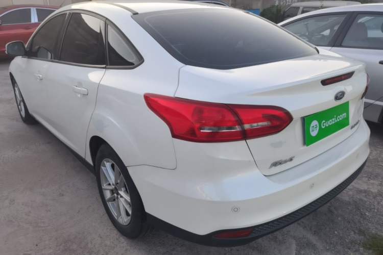 Used Ford Focus 2015 Sedan 1.6L Automatic Trend Model Exterior 2