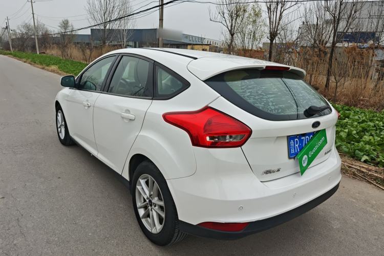 Used Ford Focus 2015 Hatchback 1.6L Automatic Fashion Edition Exterior 2