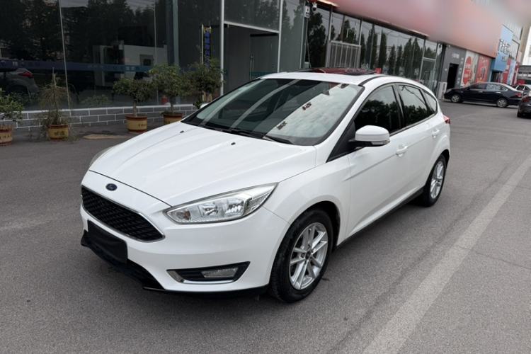 Used Ford Focus 2015 Hatchback 1.6L Automatic Fashion Edition Exterior 2