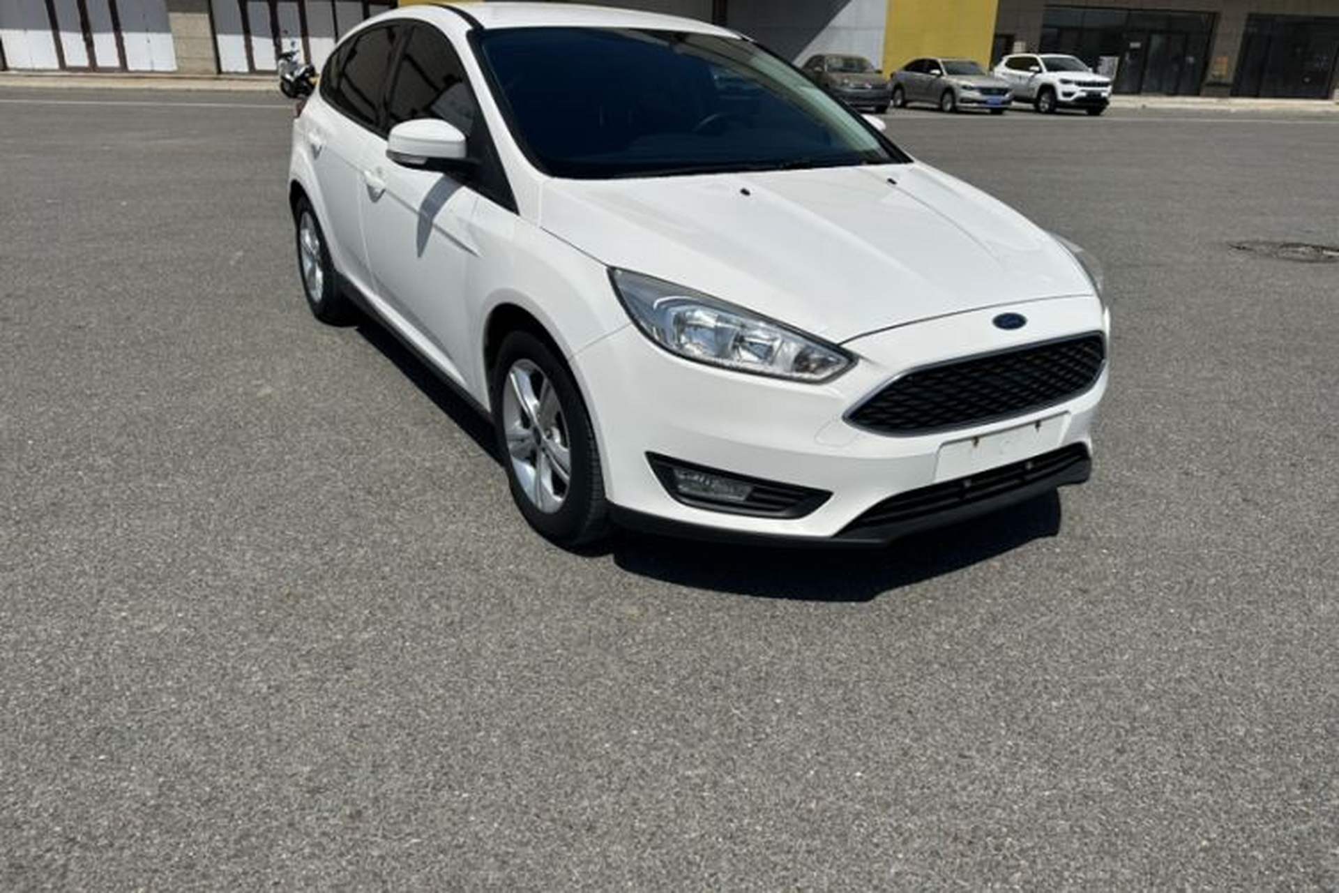 Used Ford Focus 2015 Hatchback 1.6L Manual Comfort Edition Exterior 2