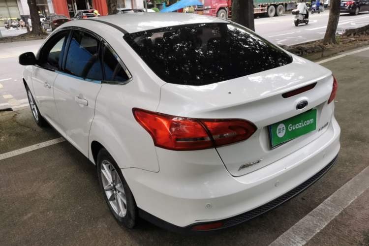 Used Ford Focus 2015 Sedan 1.6L Automatic Trend Model Exterior 2
