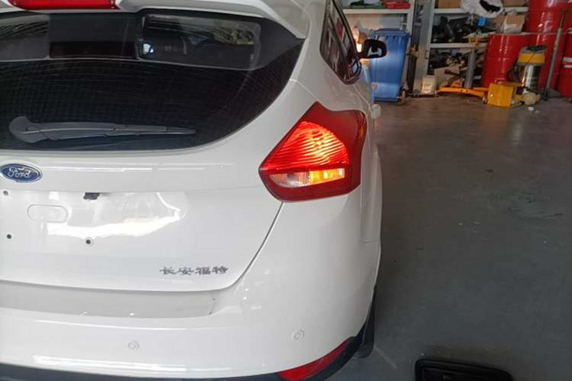 Used Ford Focus 2015 Hatchback 1.6L Automatic Fashion Edition Exterior 3