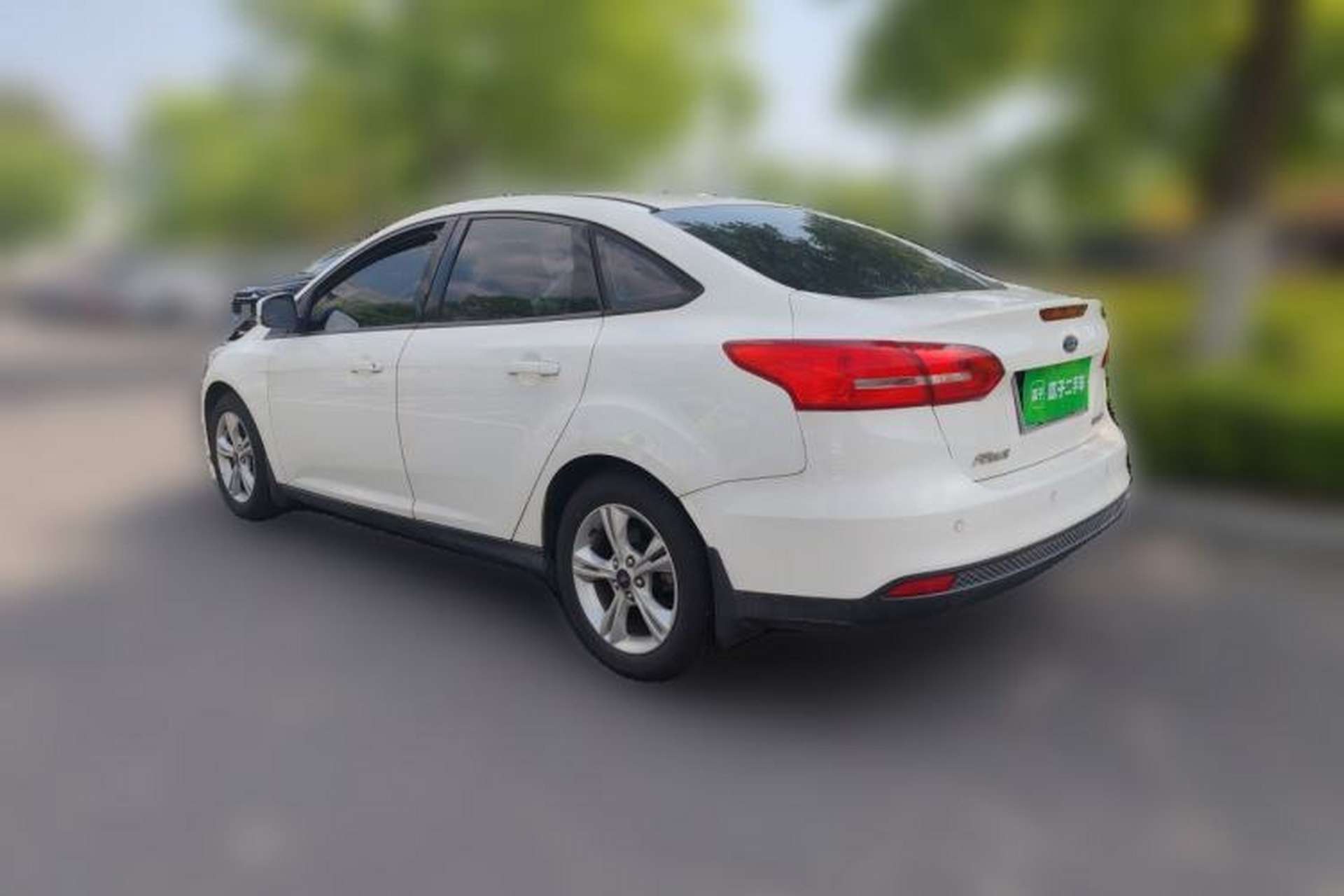Used Ford Focus 2015 Sedan 1.6L Manual Comfort Model Exterior 3