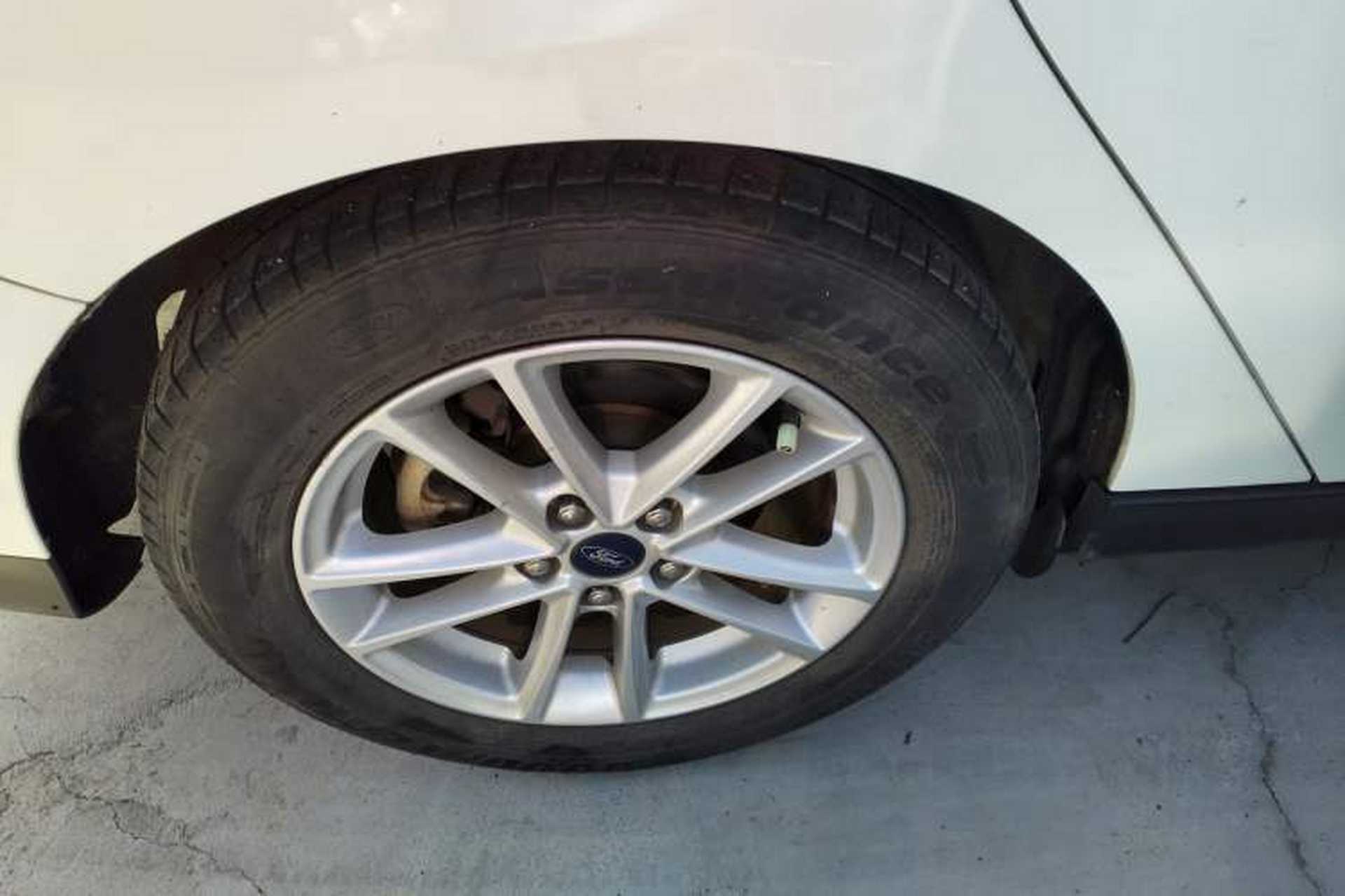 Used Ford Focus 2015 Sedan 1.6L Automatic Trend Model Exterior 4